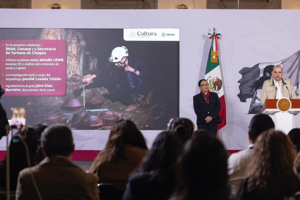 cueva zoque Cueva Mundo Zoque en Chiapas: INAH descubre 179 piezas prehispánicas y 13 ofrendas de la cultura zoque.