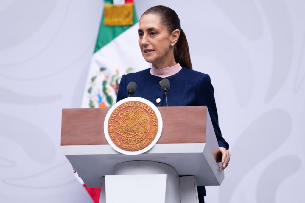 Claudia Sheinbaum advierte que el poder sin principios se vuelve arrogancia y llama a defender los intereses del pueblo por encima de ambiciones personales.
