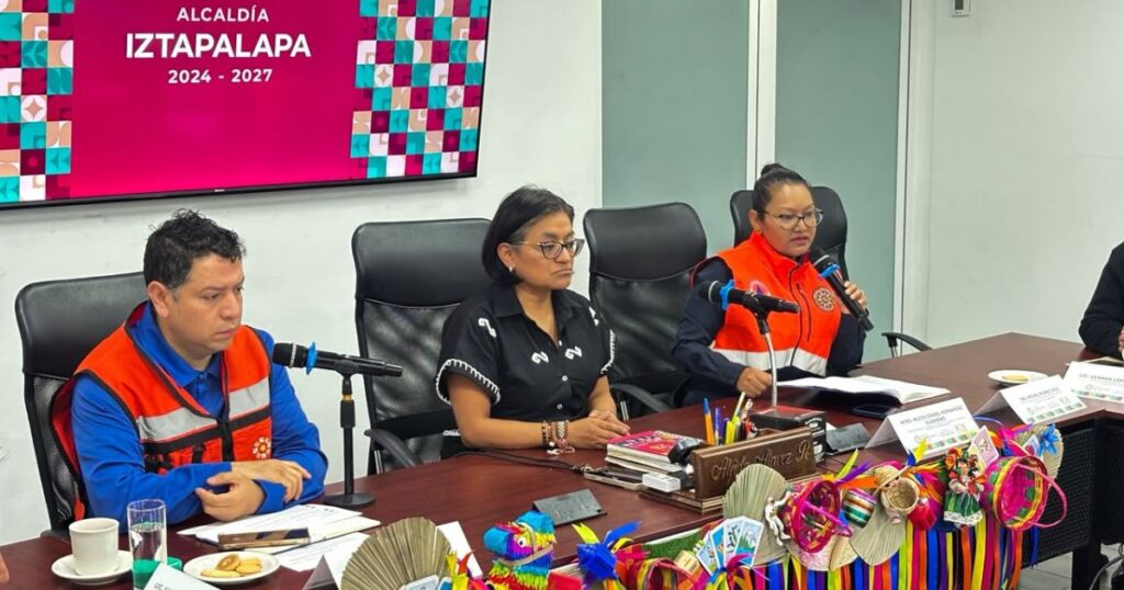 Mesa de Protección Civil en Iztapalapa donde se presentó la propuesta de protocolo de seguridad para pipas