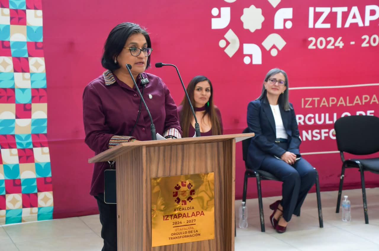 Aleida Alavez durante la inauguración de un espacio de atención jurídica en Iztapalapa