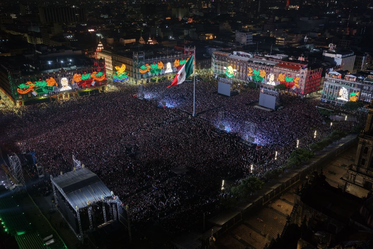 Festejos patrios por el 216 aniversario de la Independencia de México