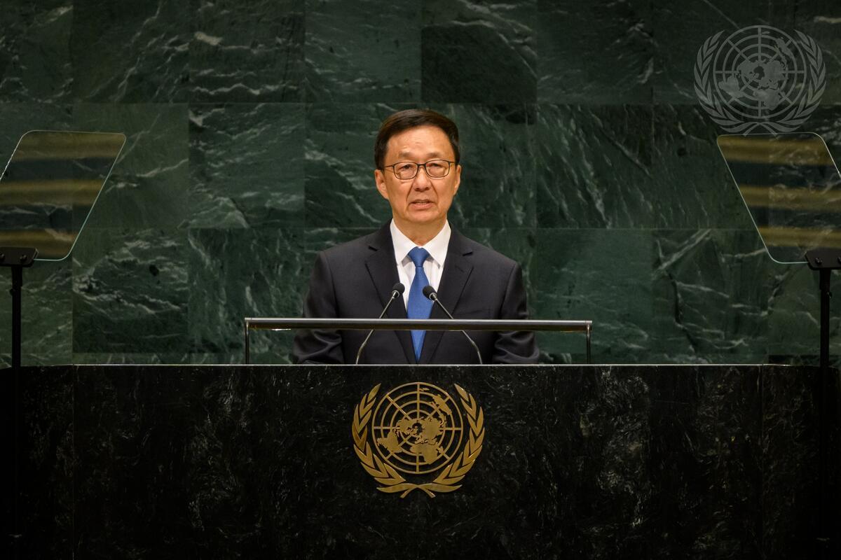 Han Zheng habla desde la tribuna de la Asamblea General de las Naciones Unidas en Nueva York.