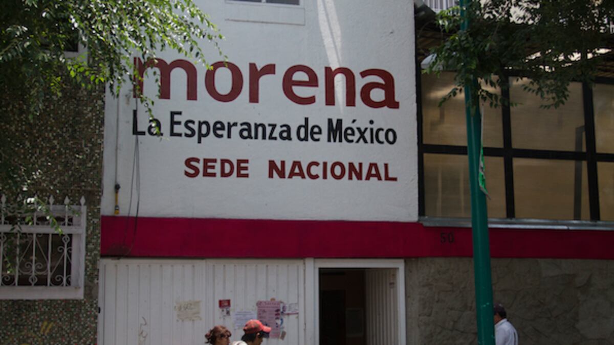 Fachada de la sede nacional de Morena en Ciudad de México