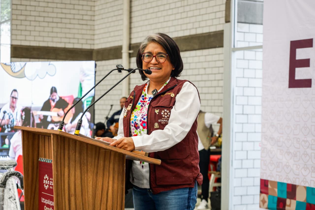 Aleida Alavez durante la primera entrega de ayudas técnicas en Iztapalapa.