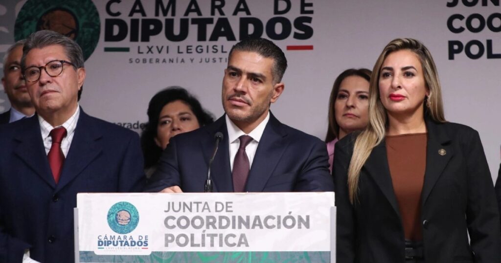 Funcionarios y legisladores en la Cámara de Diputados