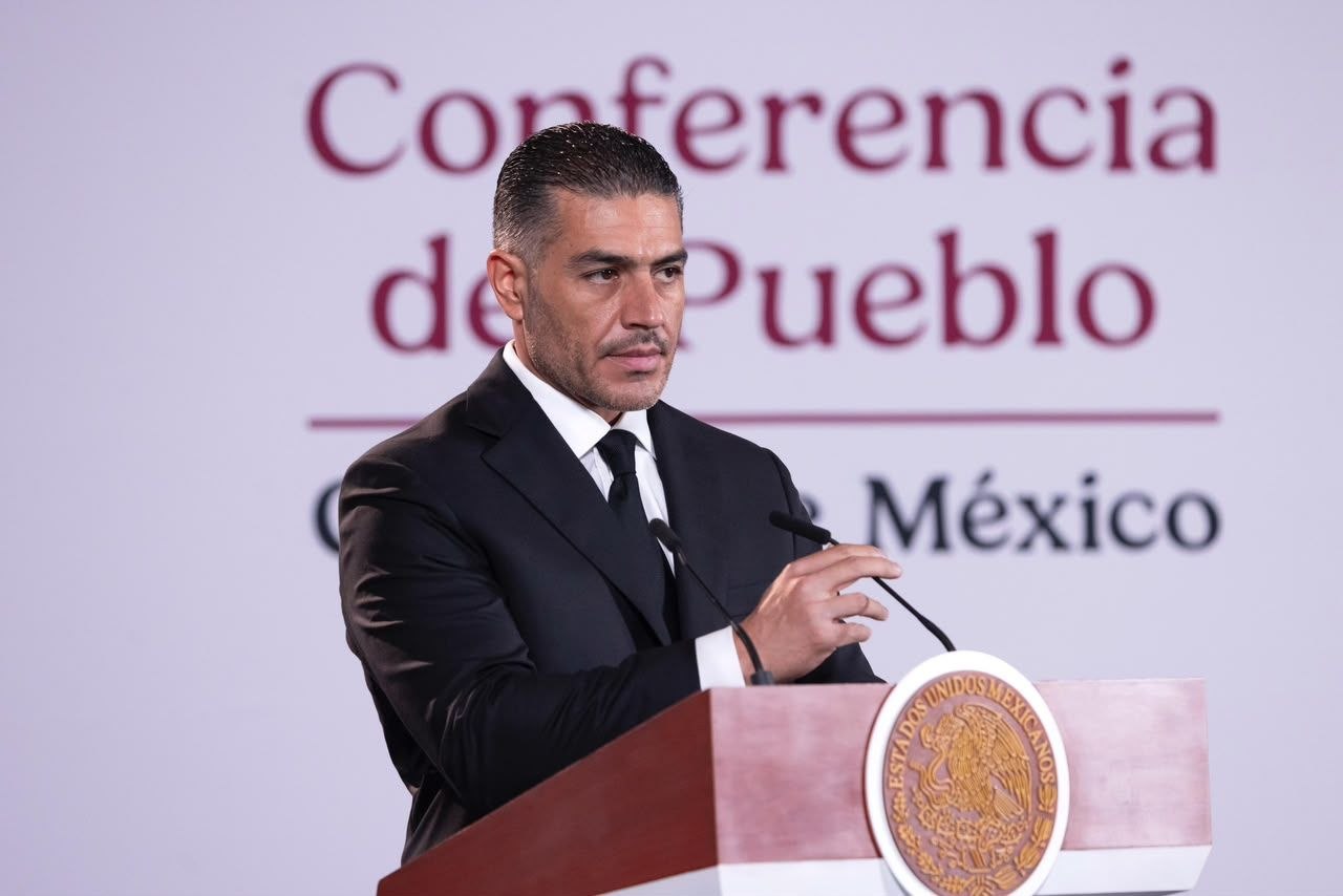 Omar García Harfuch durante una Conferencia del Pueblo en Palacio Nacional