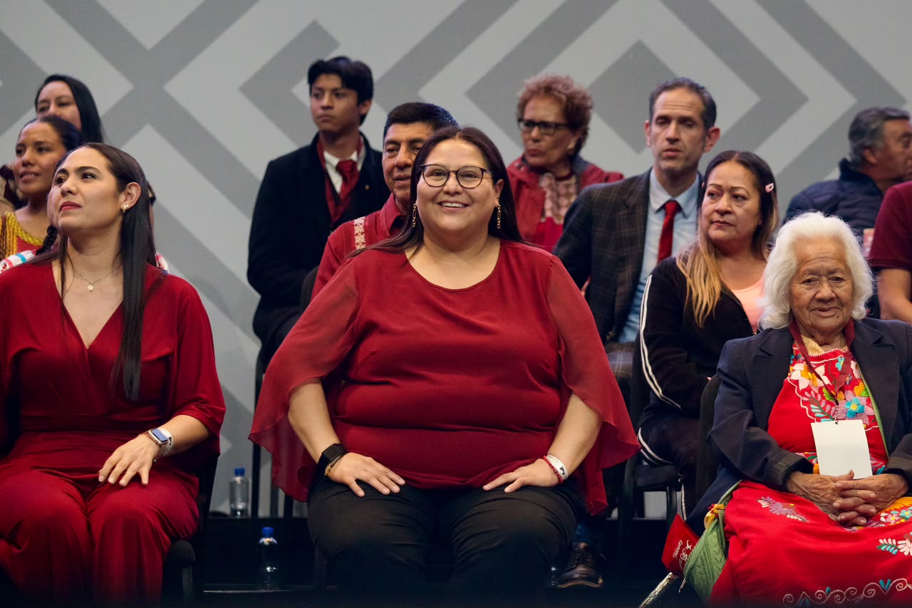 Asistentes al acto por los 15 años de Morena en el Auditorio Nacional.