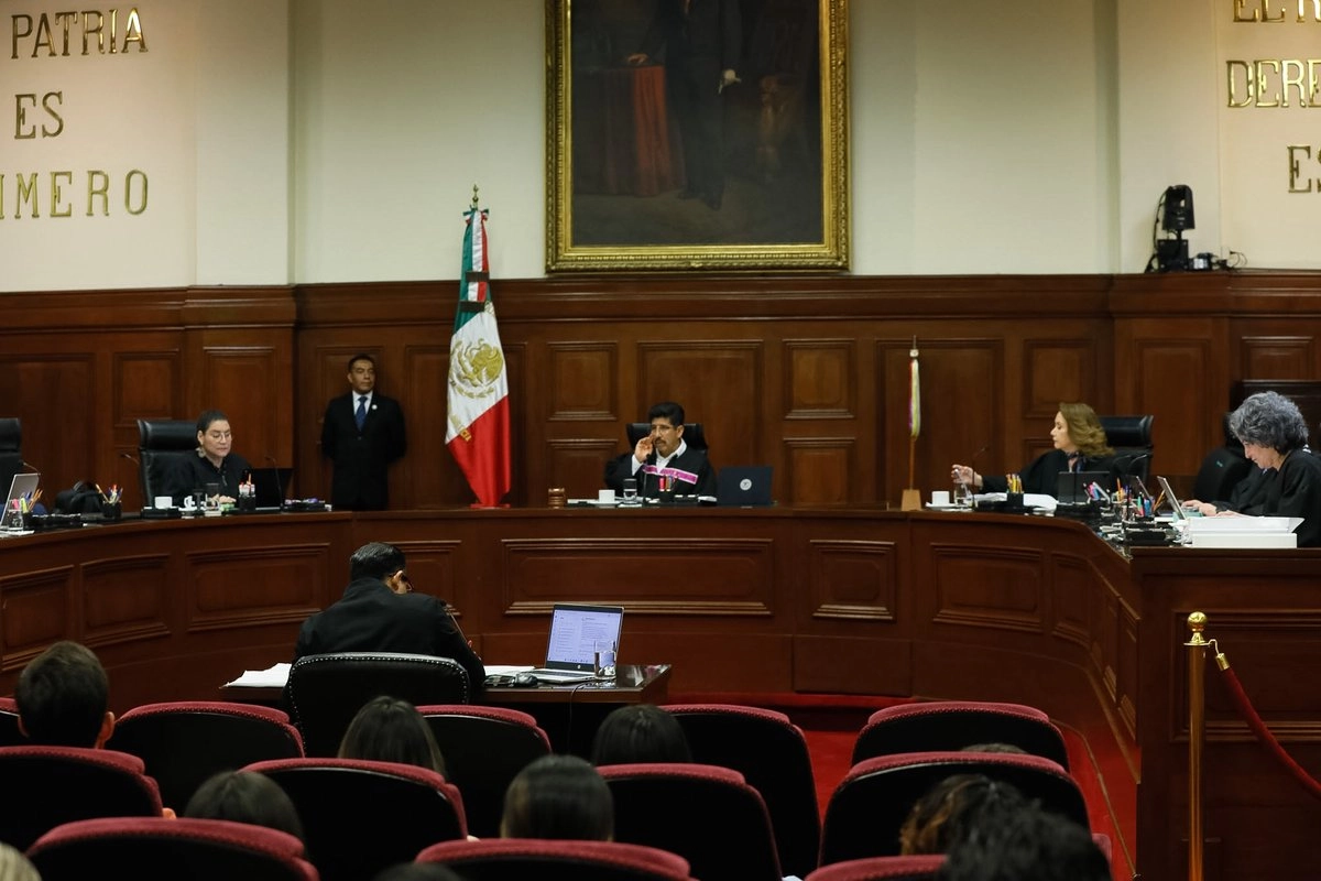 Sesión del pleno de la Suprema Corte de Justicia de la Nación en su salón de sesiones