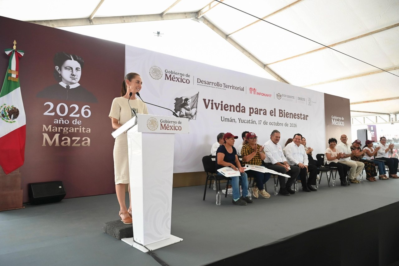 Claudia Sheinbaum habla ante asistentes en el evento Vivienda para el Bienestar celebrado en Umán, Yucatán